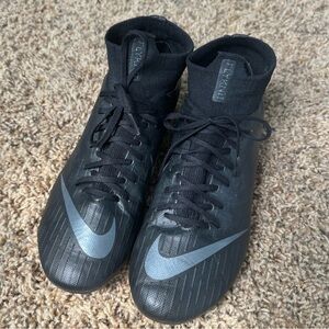 Nike mercurial fly knit, black soccer cleats women’s size 9